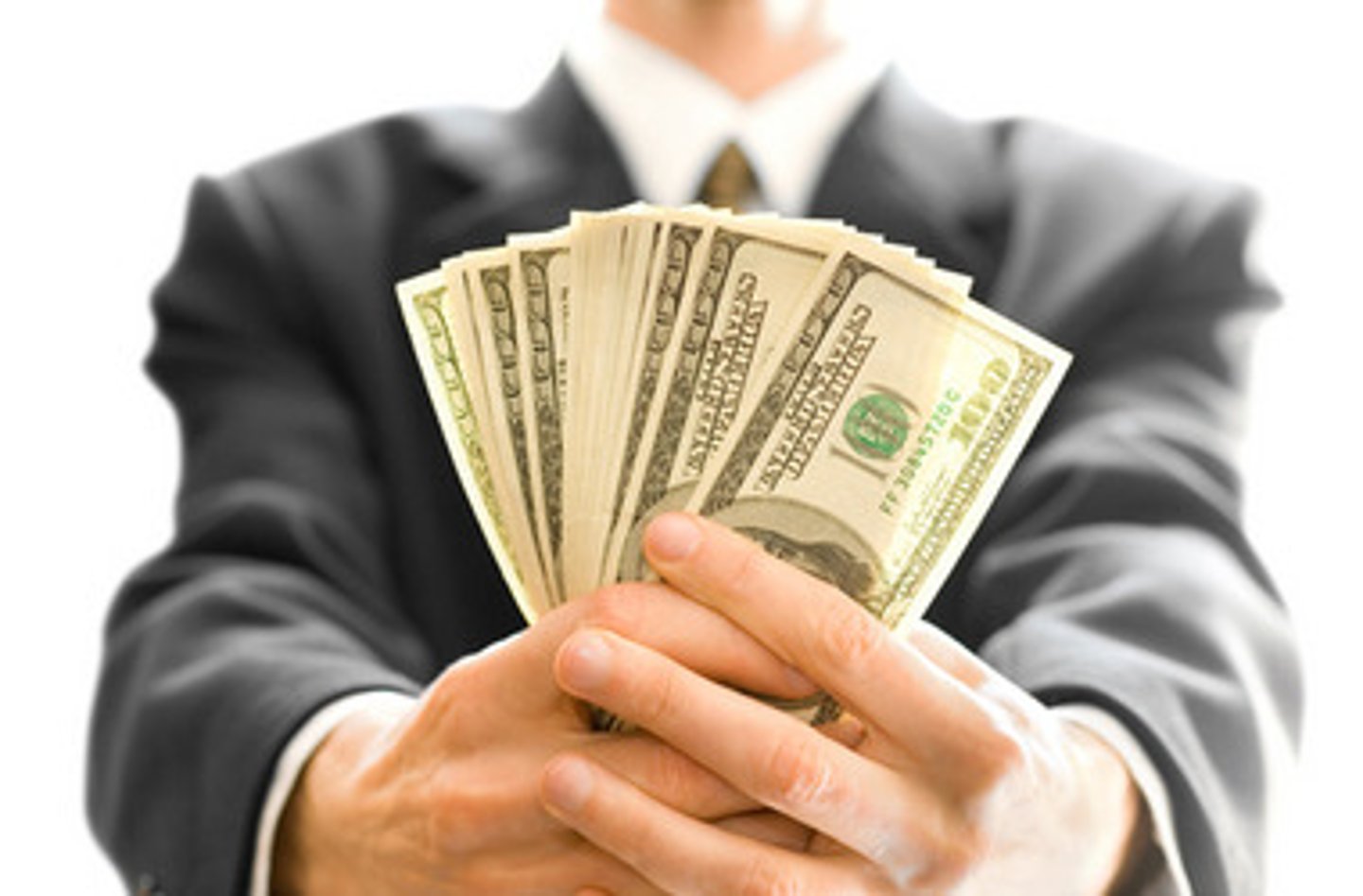 <p>(adj): được trả lương cao</p>