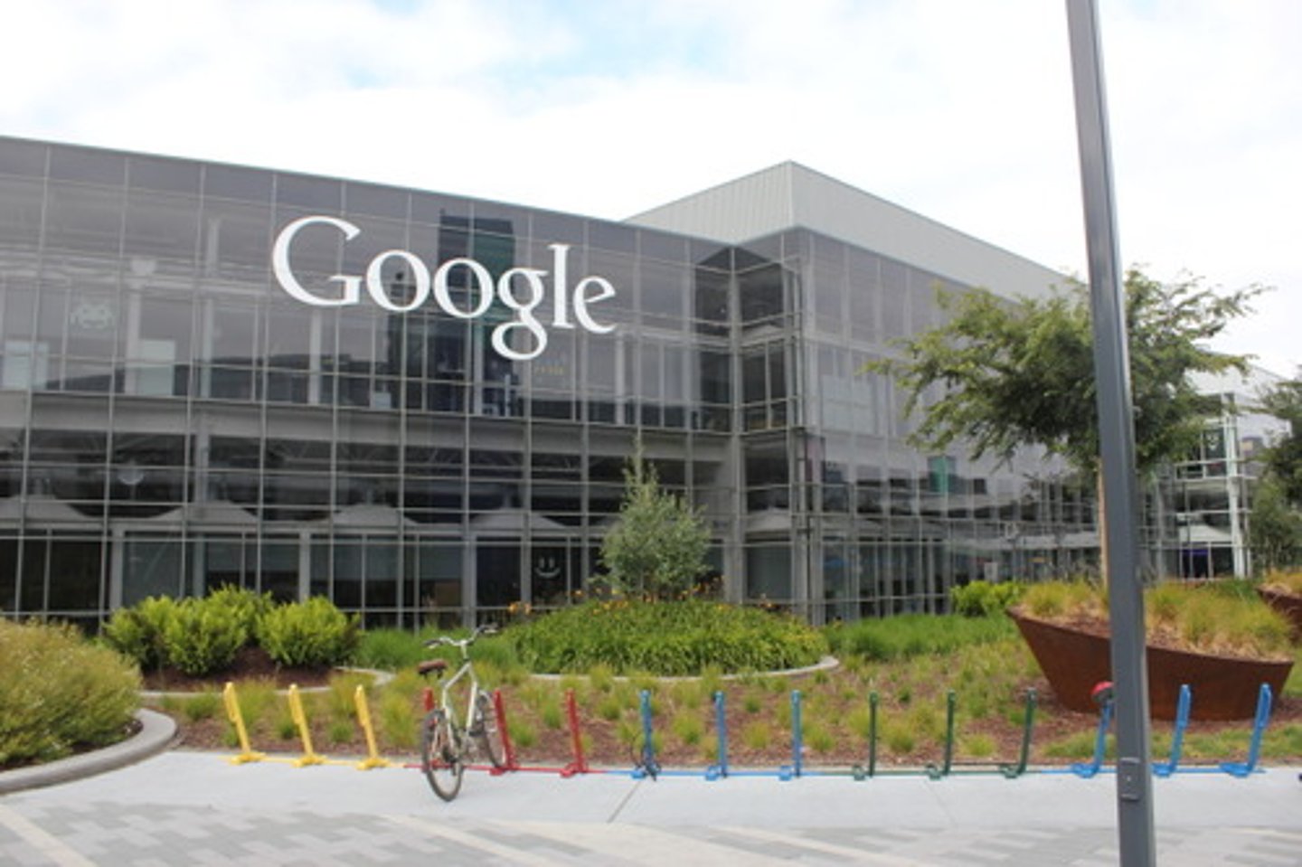 <p>Trụ sở chính, công ty mẹ</p>