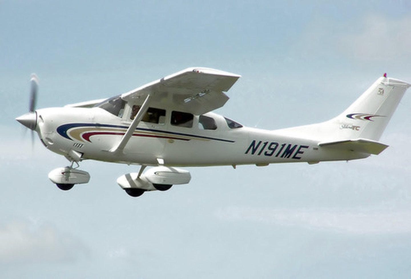 <p>The part that connects the fuselage to the wing</p>