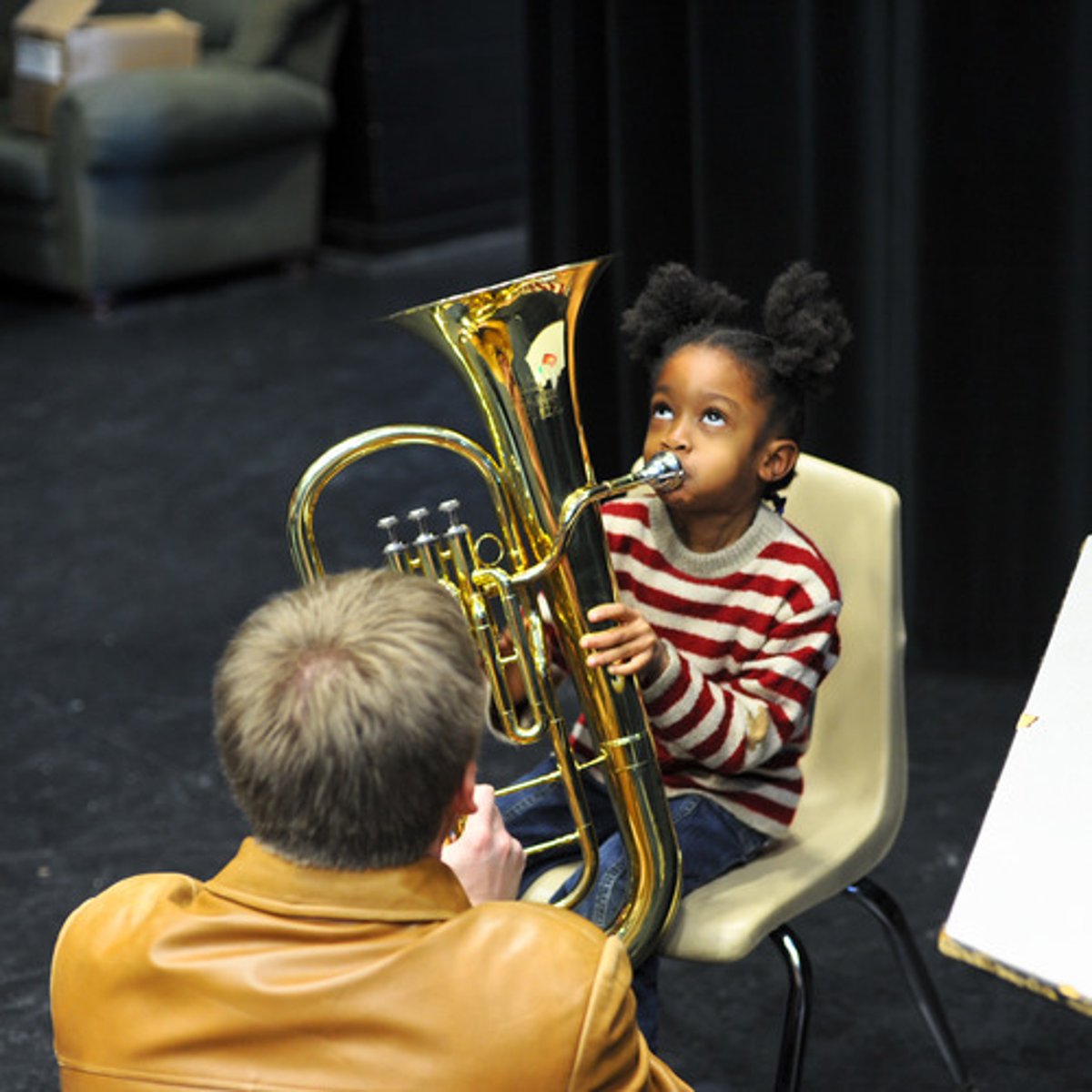 <p>to play an instrument</p>