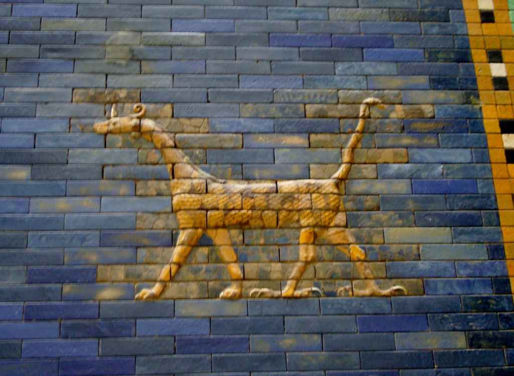 <p>Whose attribute is this? (snake dragon)</p>