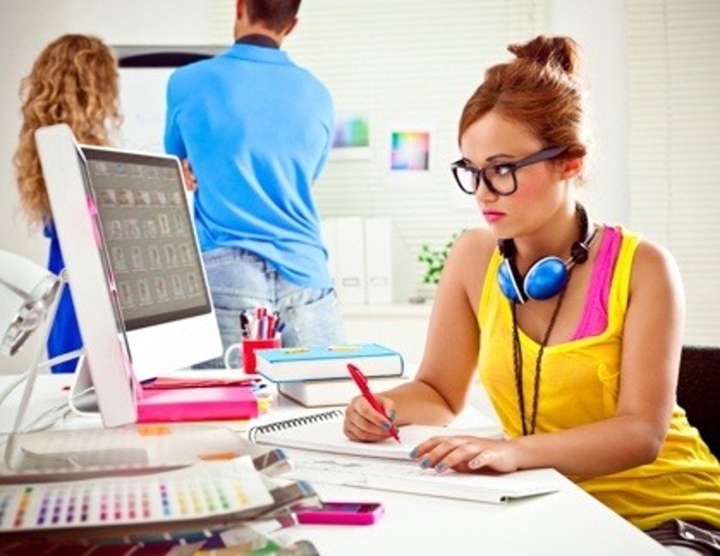 <p>graphic designer</p>