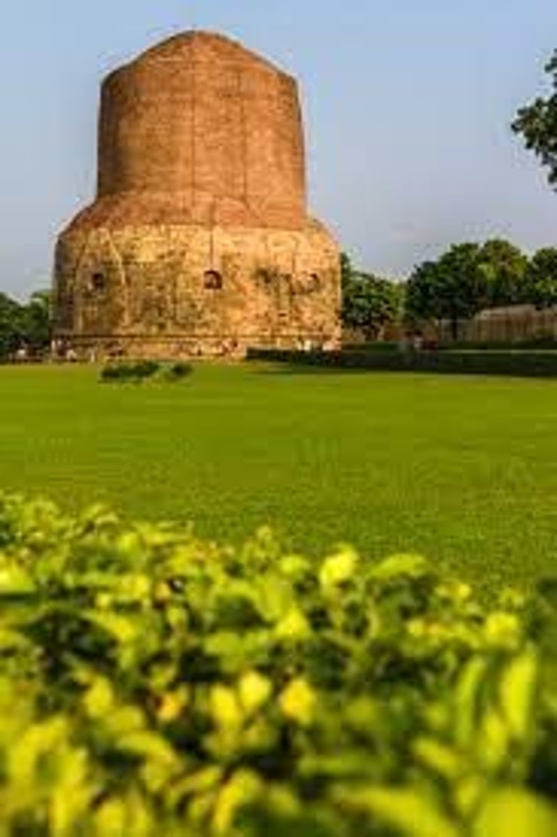 <p>Pilgrimage site where Gautama Buddha purportedly gave his first sermon </p>