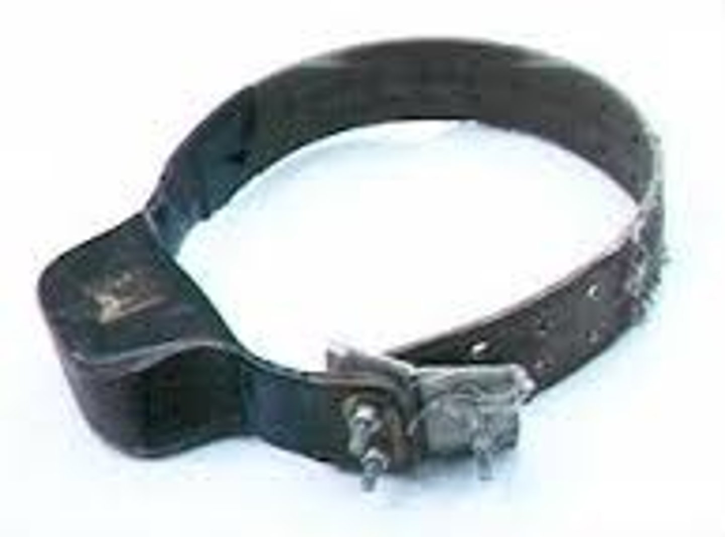 <p>(adj) (động vật) được gắn vòng cổ phát tín hiệu vô tuyến để theo dõi</p><p>ex: A radio-collared elephant was monitored to study its migration patterns.→ Một con voi đeo vòng cổ phát sóng được theo dõi để nghiên cứu hành vi di cư.</p>