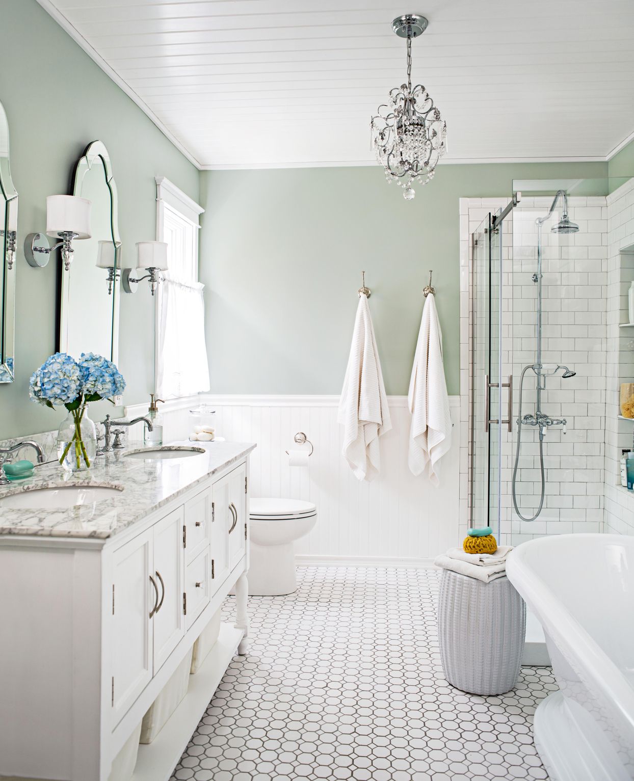 bathroom (bathrum)