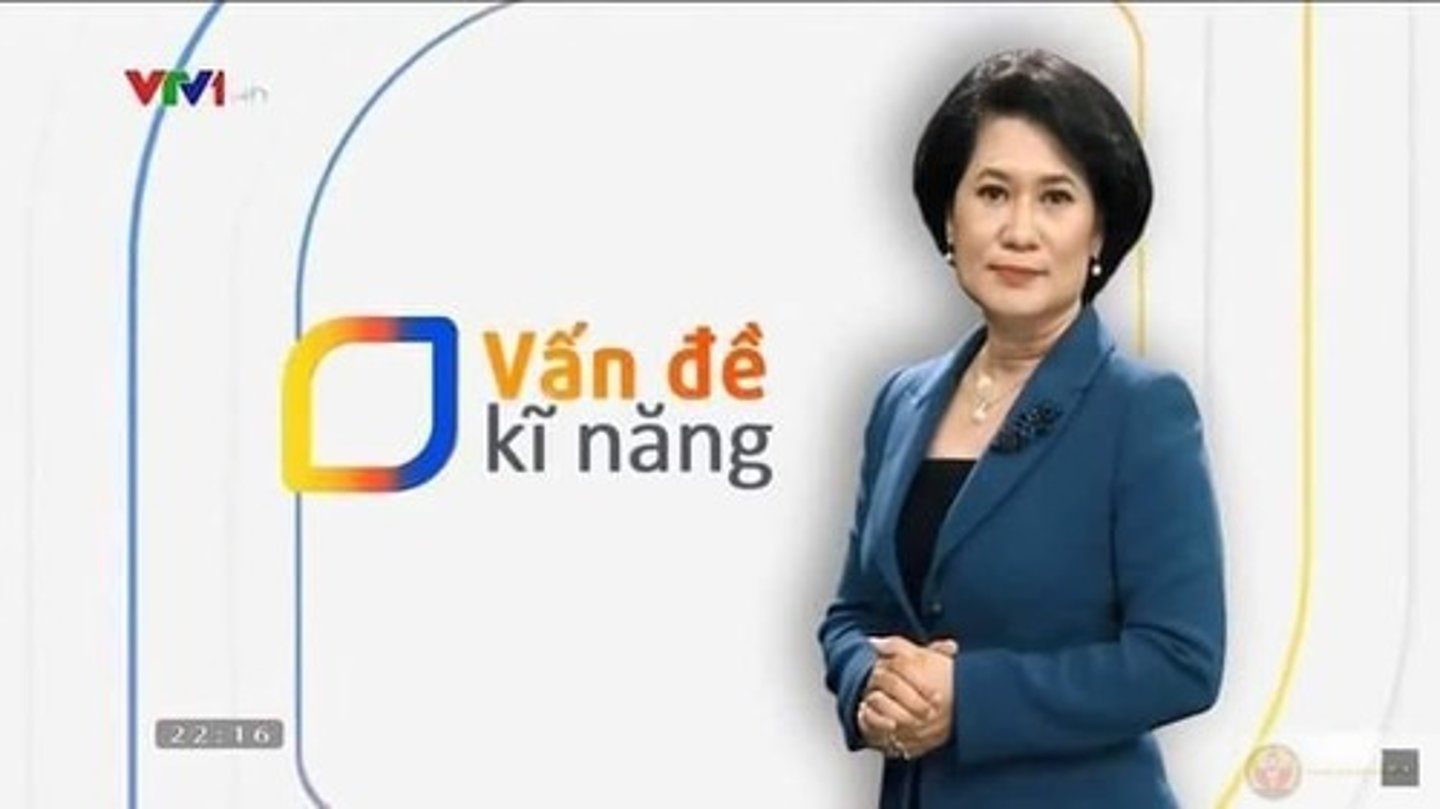 <p>sự phê bình, lời bình phẩm, sự chỉ trích</p>