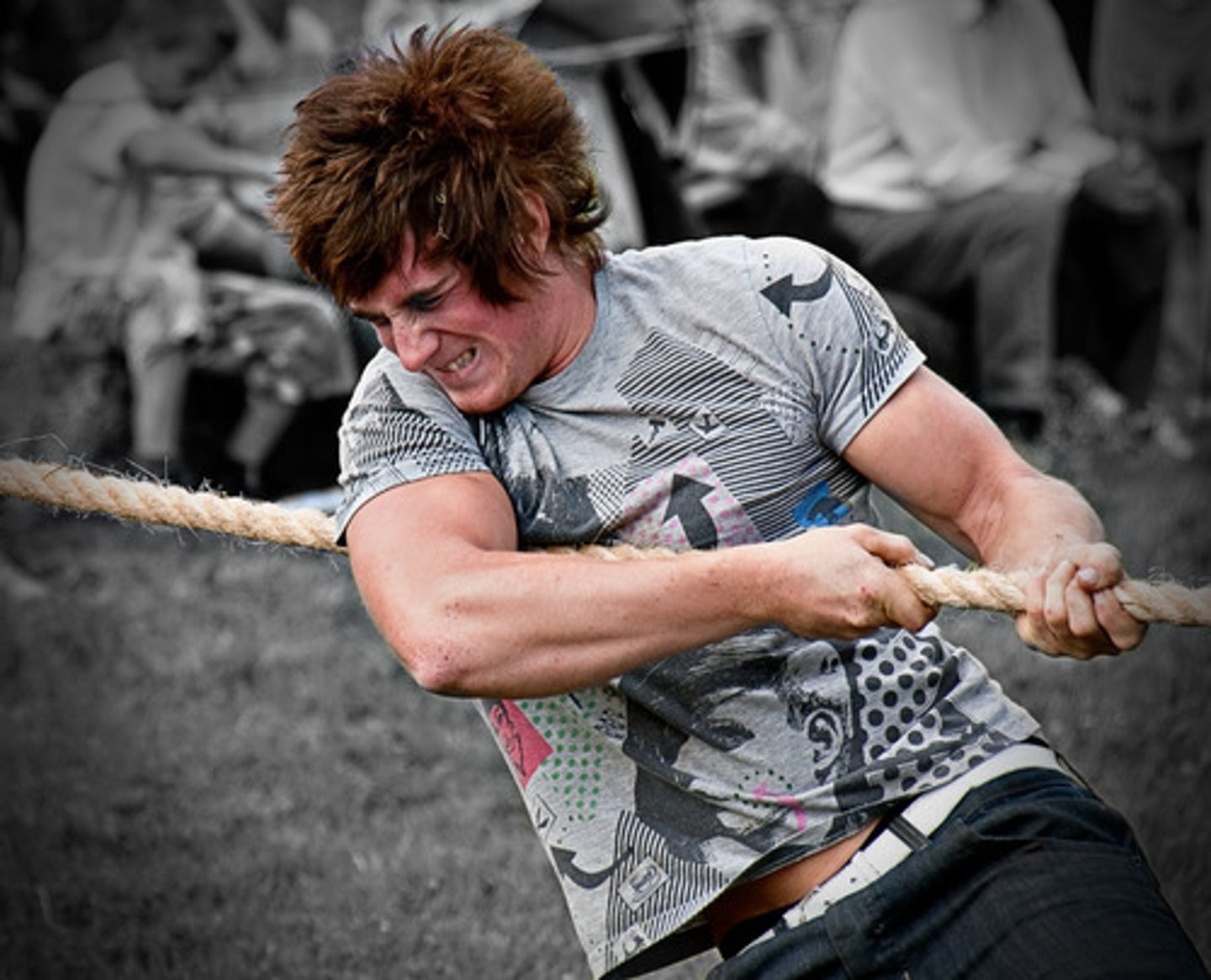 <p>an injury to a muscle or tendon</p>