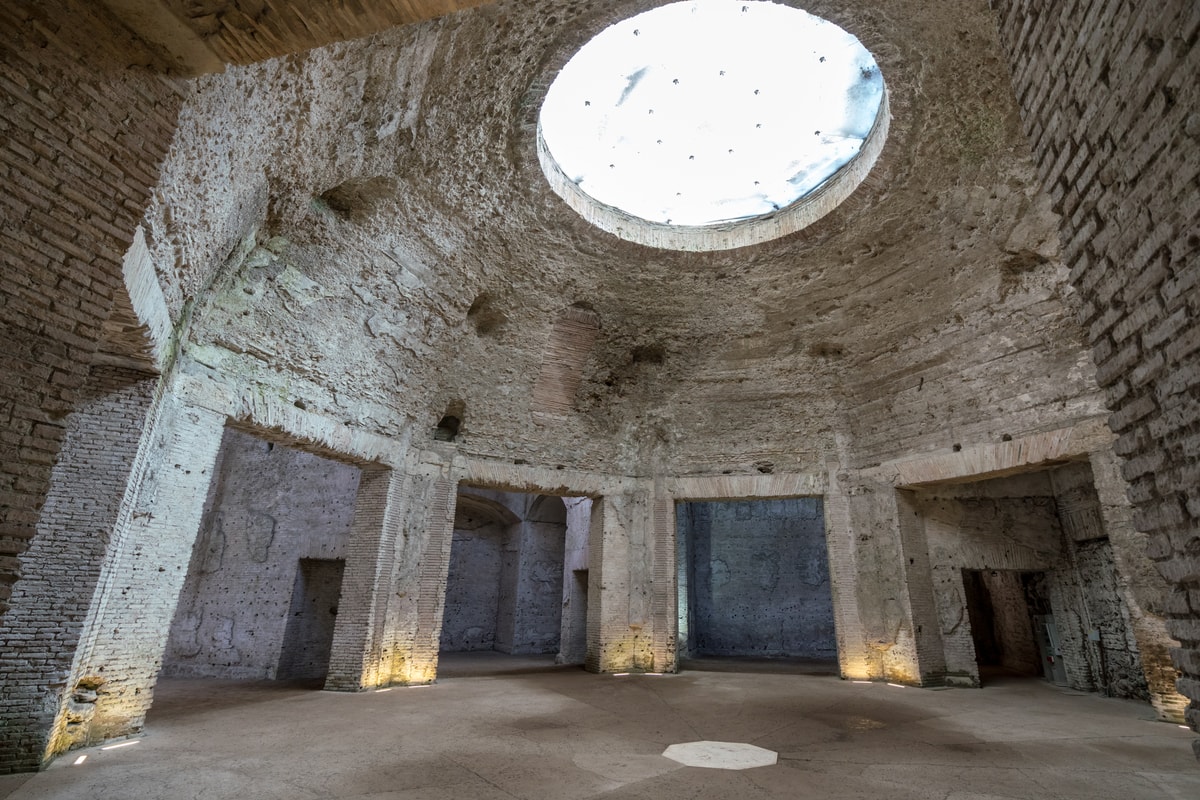 \- Octagonal Hall

\- 64-68 CE

\- Rome

\- Experimental hallway section with a domed roof designed by architects Severus and Celer for Nero’s Domus Aurea

\- Example of one of the few successful experimental building styles taking place within the Domus Aurea

\- Neronian architecture