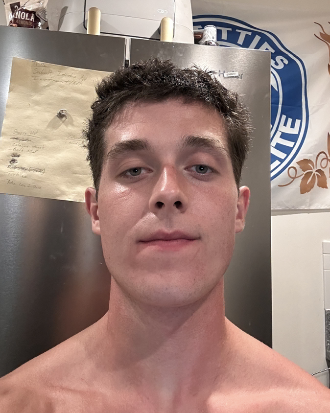 <p>Punched by gorilla in Rwandan jungle</p>