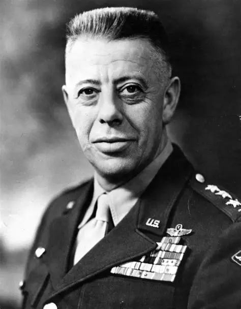<p>Commander of Allied air forces in the Southwest Pacific in WWII. Known for innovation, close air support, and helping isolate Japanese forces through air interdiction.</p>