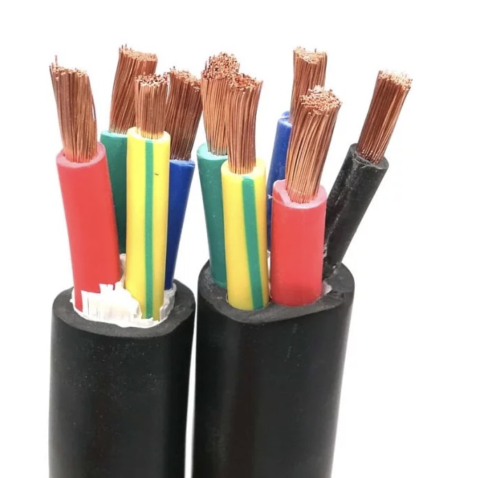 <p>Quel adjectif désigne un système électrique comportant trois phases distinctes de courant alternatif, utilisé notamment pour les installations industrielles ?</p>