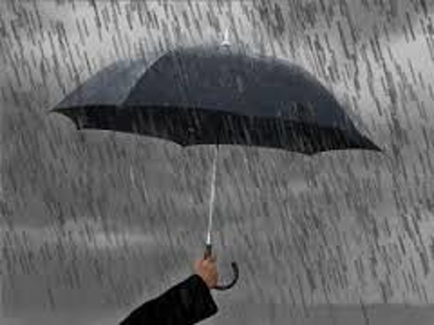 <p>it's raining/it rains</p>