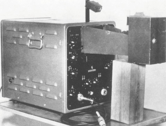 <ul><li><p>Edler and Hertz used an ultrasonoscope, seen here, to record their early echocardiograms</p></li></ul><p></p>