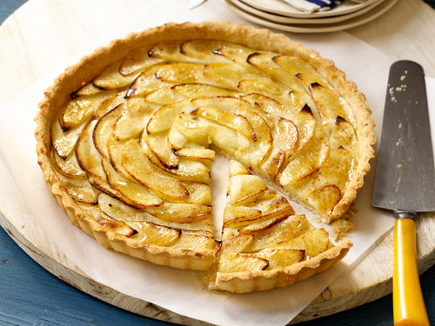 <p>an apple tart/pie</p>