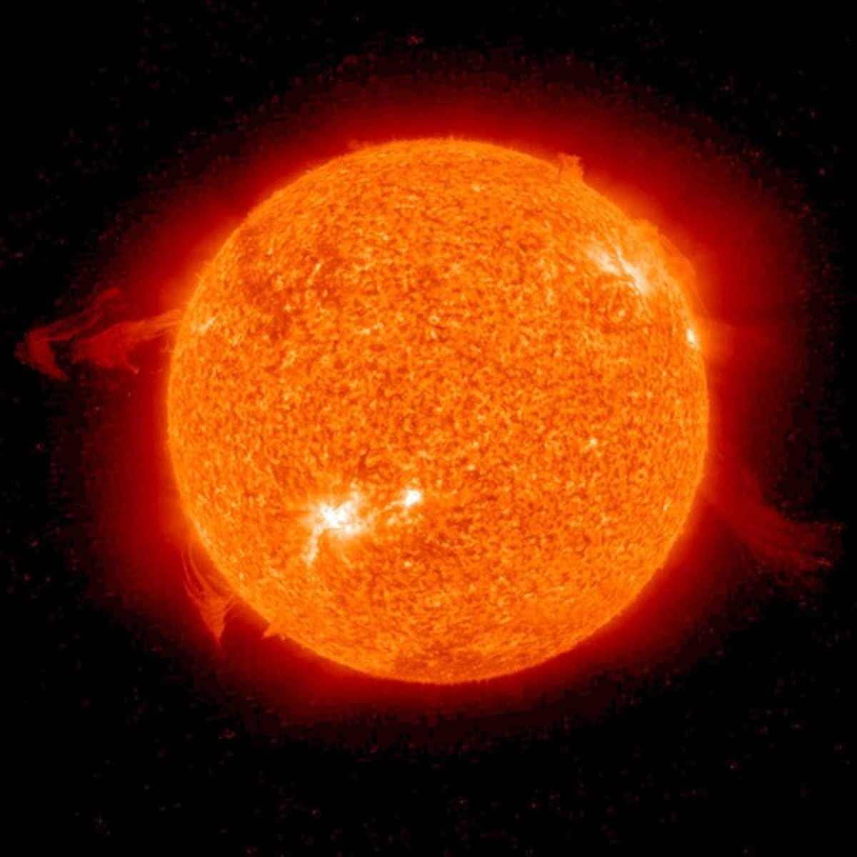 <p>large hot spheres of hydrogen gas powered by nuclear fusion reactions in the core</p>