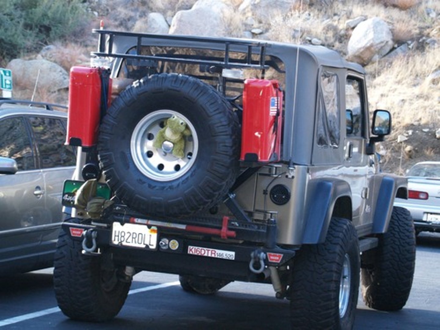 <p>spare tire</p>