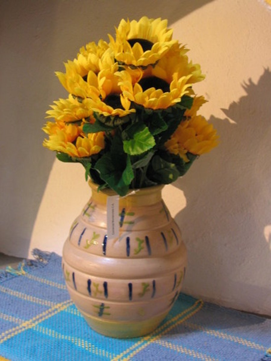 <p>vase</p>