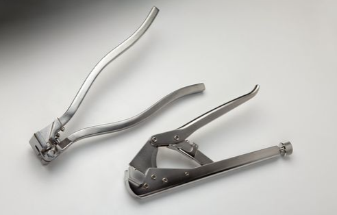 <p>Plate Bending Pliers</p>