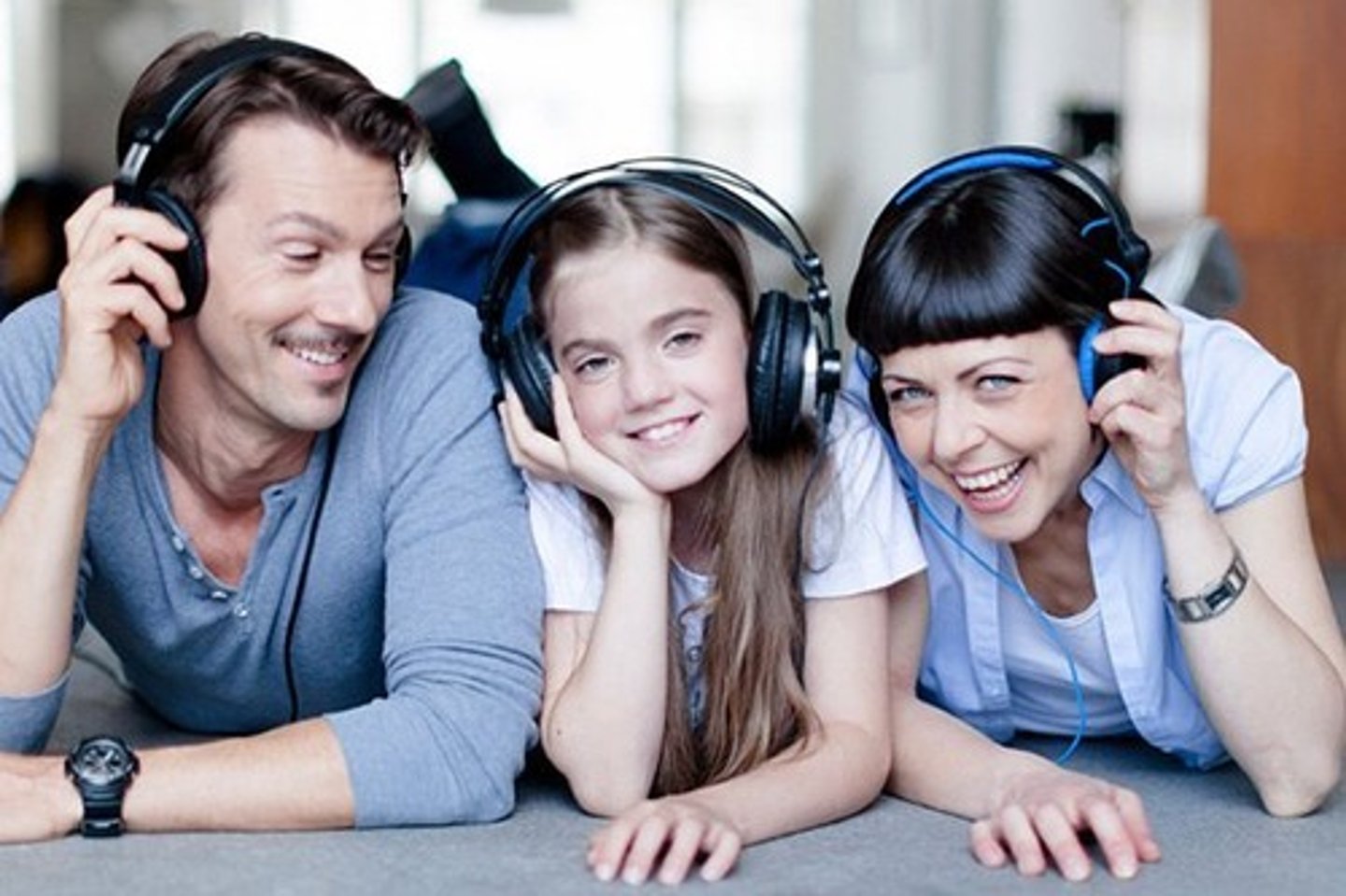 <p>we used to listen</p>