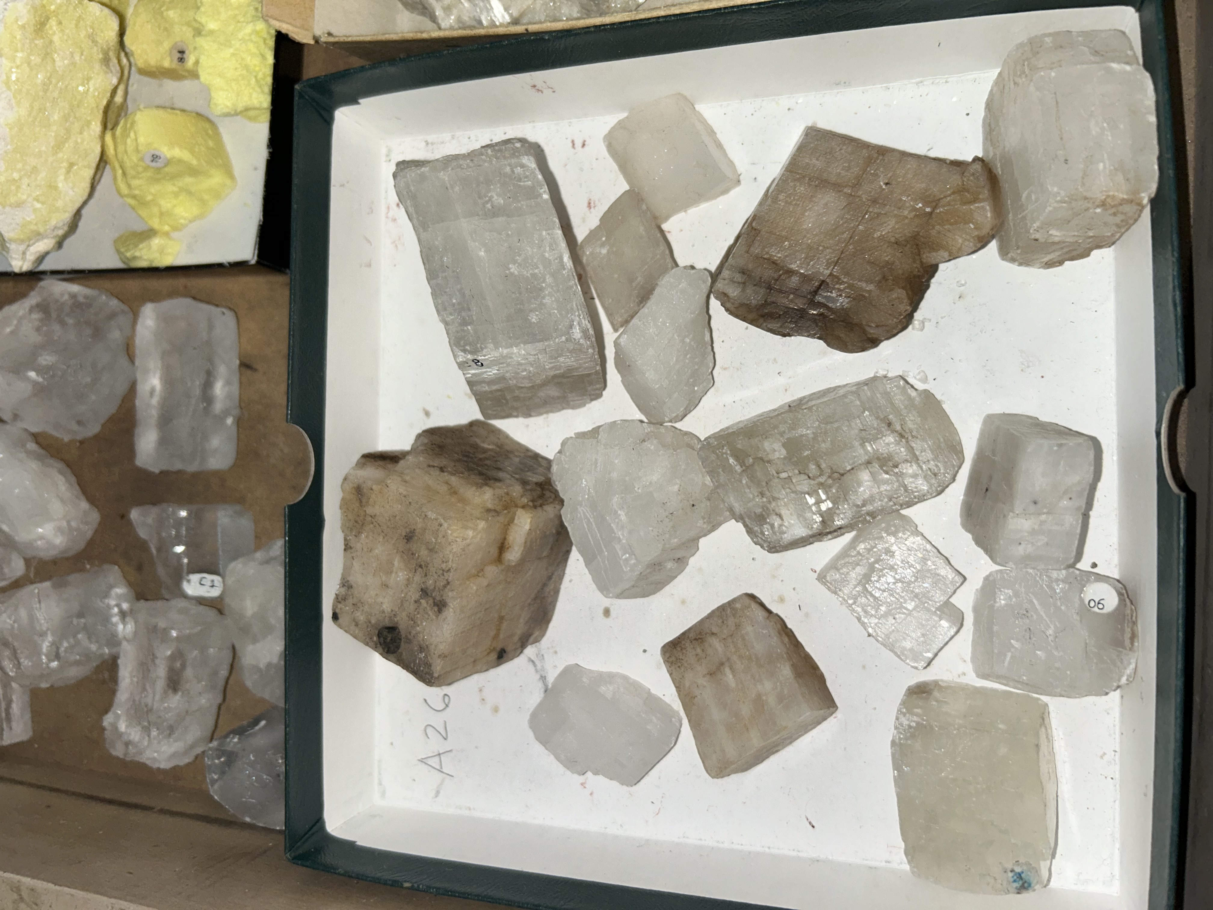 <p>CaCO3</p><p><span>non metallic<br>clevage-rhombohedral<br>white color/streak<br>reacts with HCL vigorously</span></p>