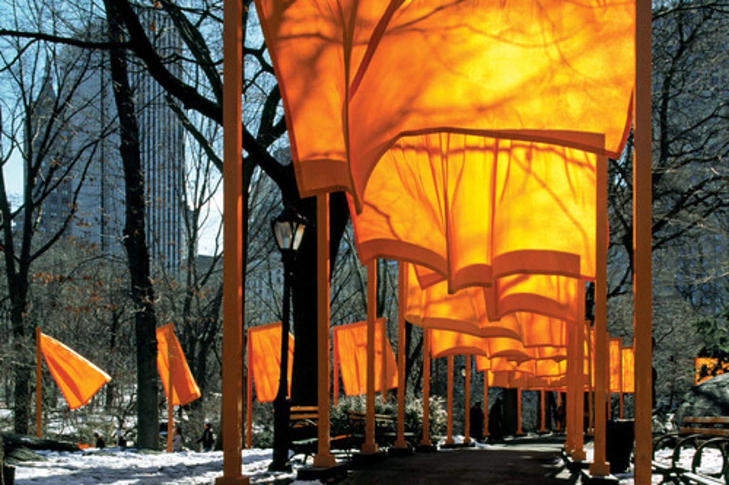 <p>Christo and Jean Claude</p><p>USA</p><p>installation</p><p>to show relationships between ppl and world</p>