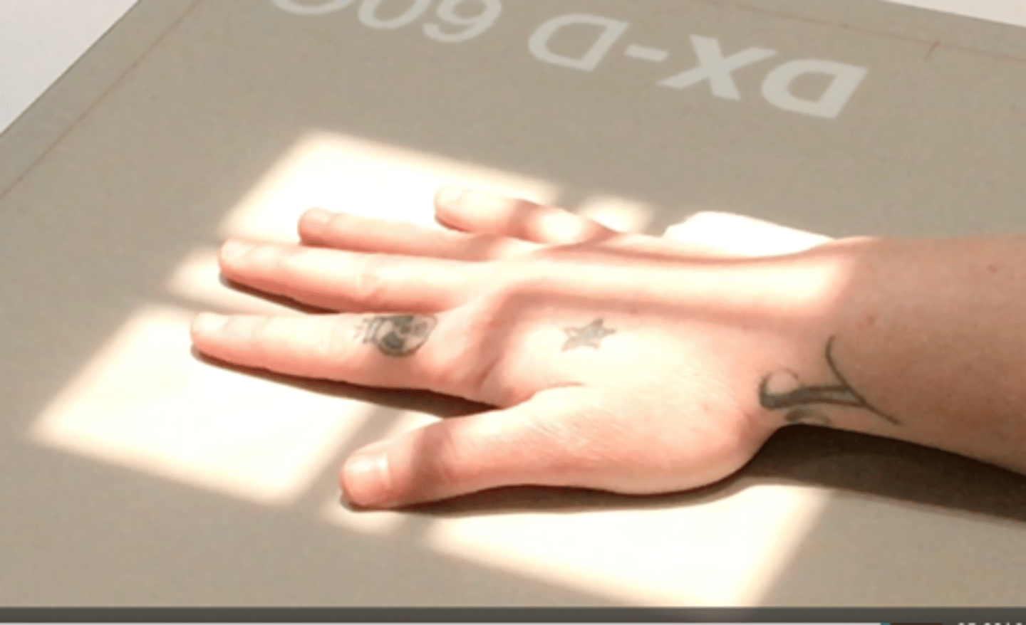 <p>Pt Placement: PA hand flat on plate, bring fingers a little together</p><p>Collimation: part size, make sure radius and ulna are in the light</p><p>CR Placement: 3rd metacarpal head/MCP joint</p><p>Tube tilt: None</p><p>SID: 40" tabletop</p><p>Breathing: DBDM</p>
