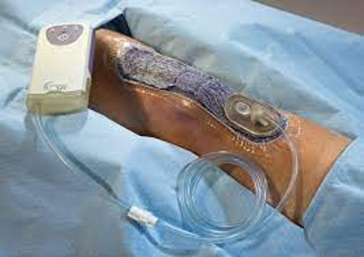 <p>Black foam</p><p>White foam</p>