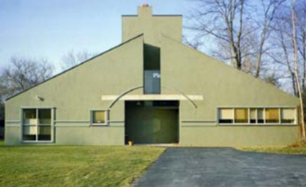 <p>Who is the architect of the building shown in image?</p>