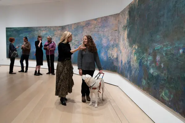 <p>легкий доступ к культуре (музеи, выставки)</p>