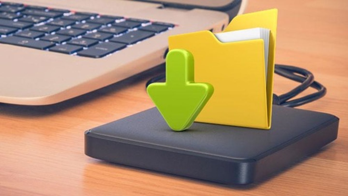 <p>to make a copy of data; to support someone : sao lưu; ủng hộ</p>