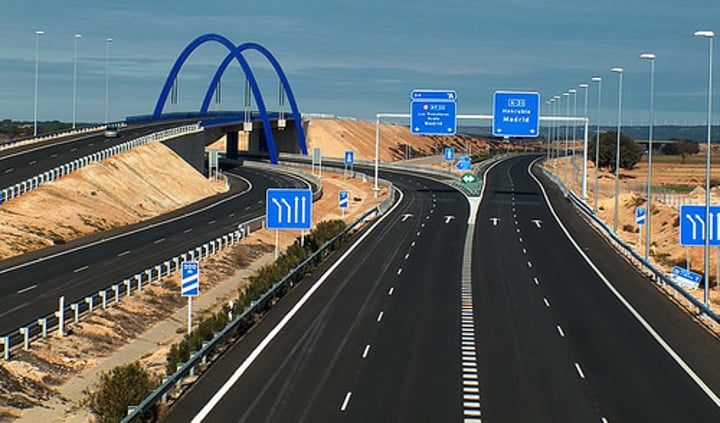 <p>highway, freeway</p>