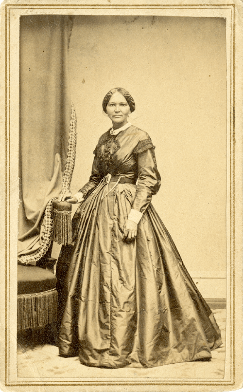 <p>1st Lady Mary Todd Lincoln’s personal seamstress &amp; confidante during who aided freed slaved &amp; recounted her life in the autobiography “Behind the Scenes - 30 years as a slave, 4 years in the white house”</p>