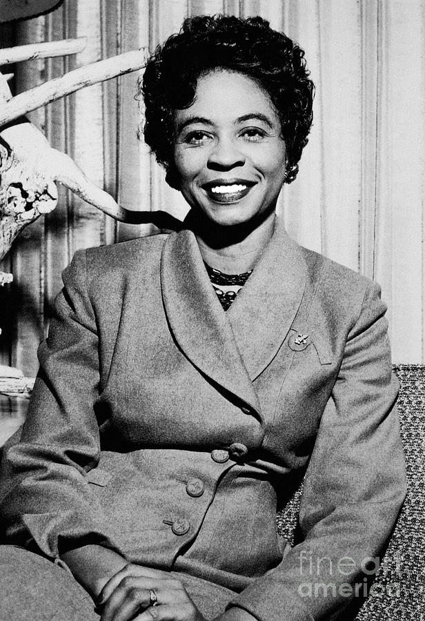 <p>Daisy Bates</p>