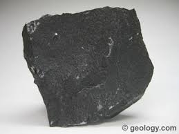 <p>-igenous</p><p>-volcanic</p><p>-aphanitic, glassy, porphyritic</p><p>-mafic</p><p>-Ca-plagiclase, pyroxene</p><p>-forms at the beginning of BRS</p><p>uses: construction</p><p></p>