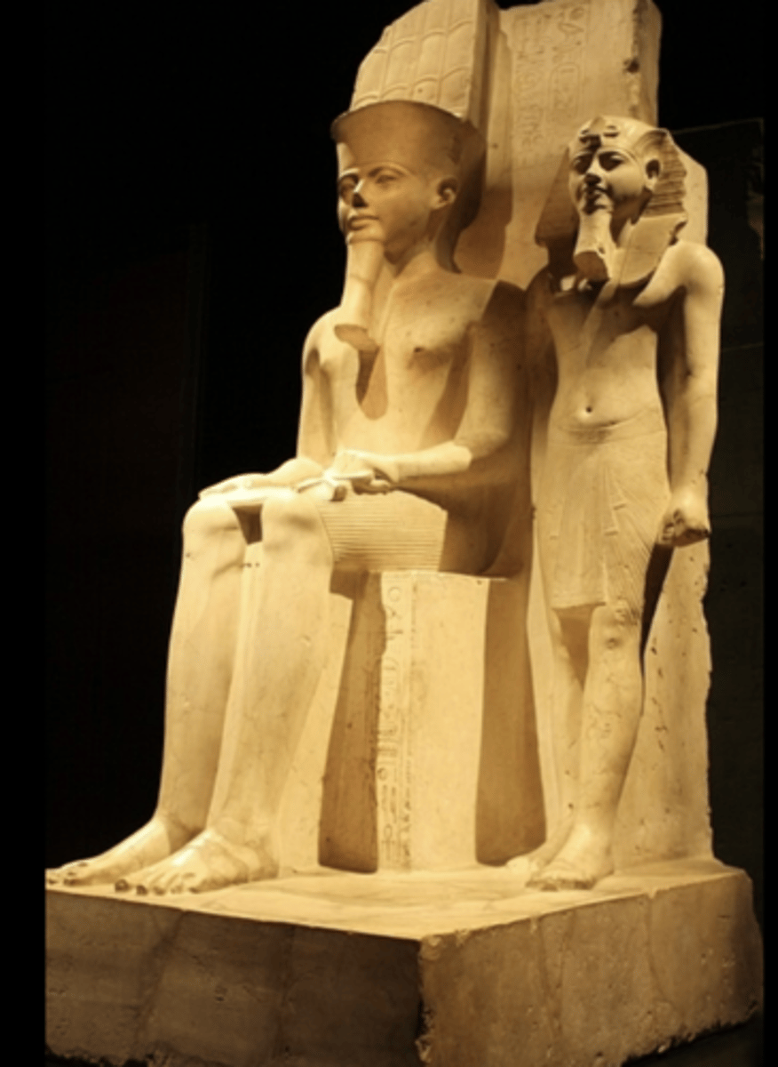 <p>- Very clear decision to go back to traditional ways of displaying people and gods</p><p>- Getting rid of his father's memory, rejecting his father's religion, giving power back to Amun and displaying Amun larger than himself to display Amun's greater importance</p>