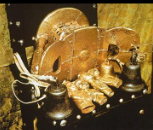 <p><span><strong>Sika dwa kofi (Golden Stool)</strong></span></p>