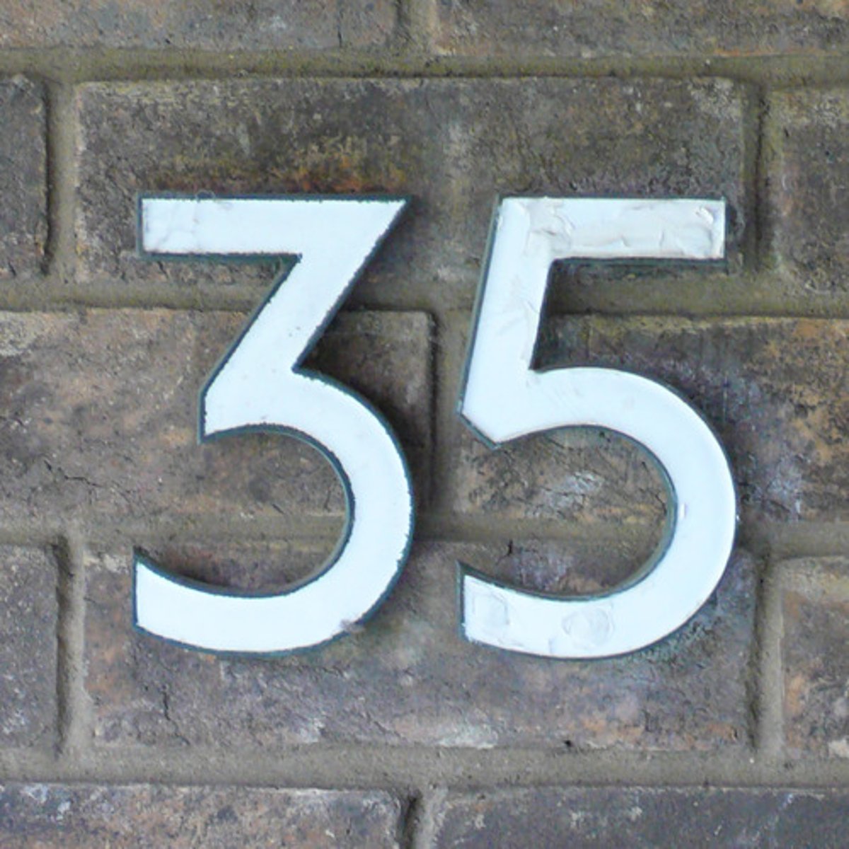 <p>thirty-five</p>