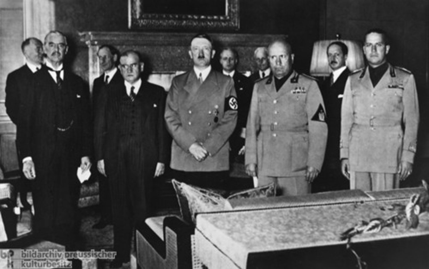 <p>1938 conference at which European leaders attempted to appease Hitler by turning over the Sudetenland to him in exchange for promise that Germany would not expand Germany's territory any further.</p>