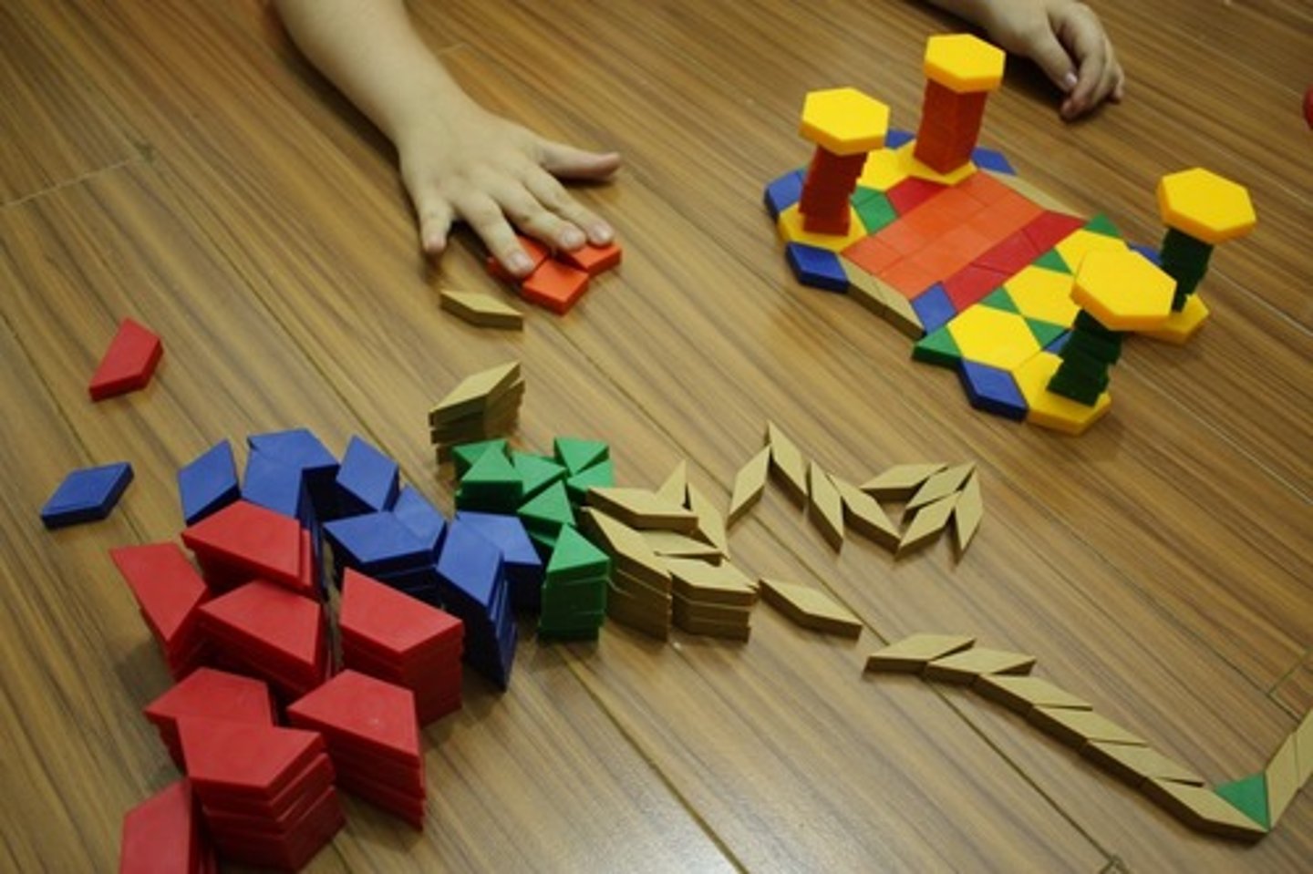 <p>Temporary support given by parents or teachers to a child.</p>