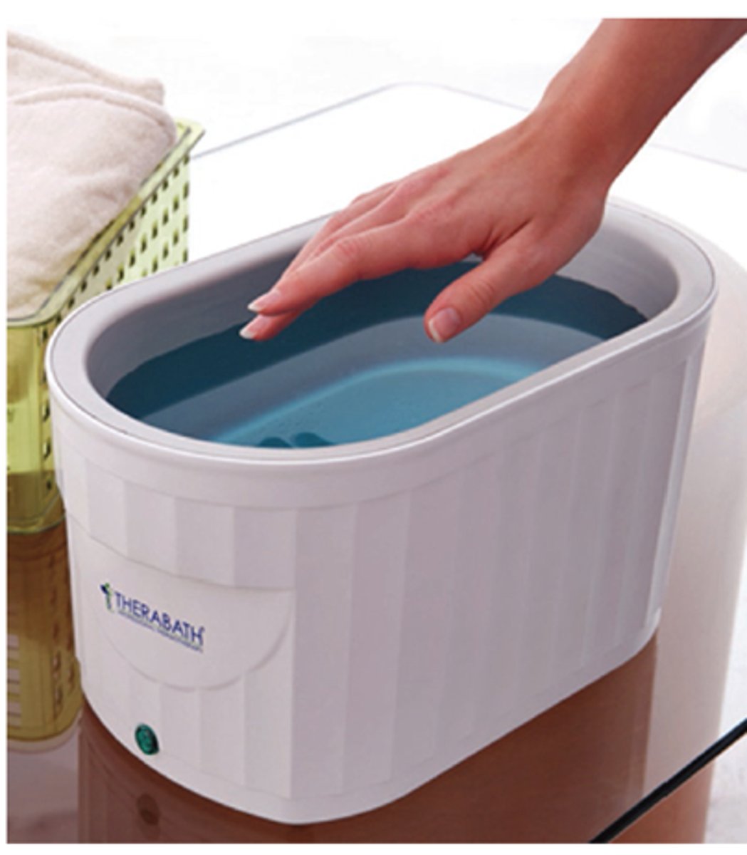 <p>melted wax used for thermotherapy treatment; used to treat chronic inflammation injuries such as arthritis, bursitis, tendonitis, or epicondylitis; paraffin remains on the skin for a few minutes to allow it to reach deep tissue level.</p>