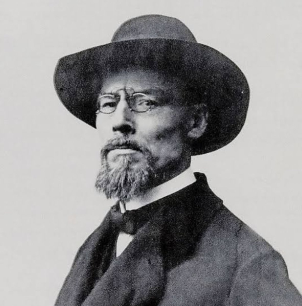 <p>- A Slovene architect who had a strong impact on the modern identity and architecture of Ljubljana. <br>- Designed pivotal works such as the Triple Bridge, the Slovene National Assembly, and the University Library. <br>- His style is associated with the Vienna Secession style of architecture.<br>- He also worked in Vienna, Belgrade, and in Prague on the Prague Castle.<br>- He served as an influence on the avant-garde Czech Cubism.</p>