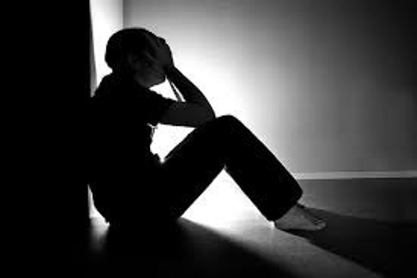 <p>to be depressed</p>