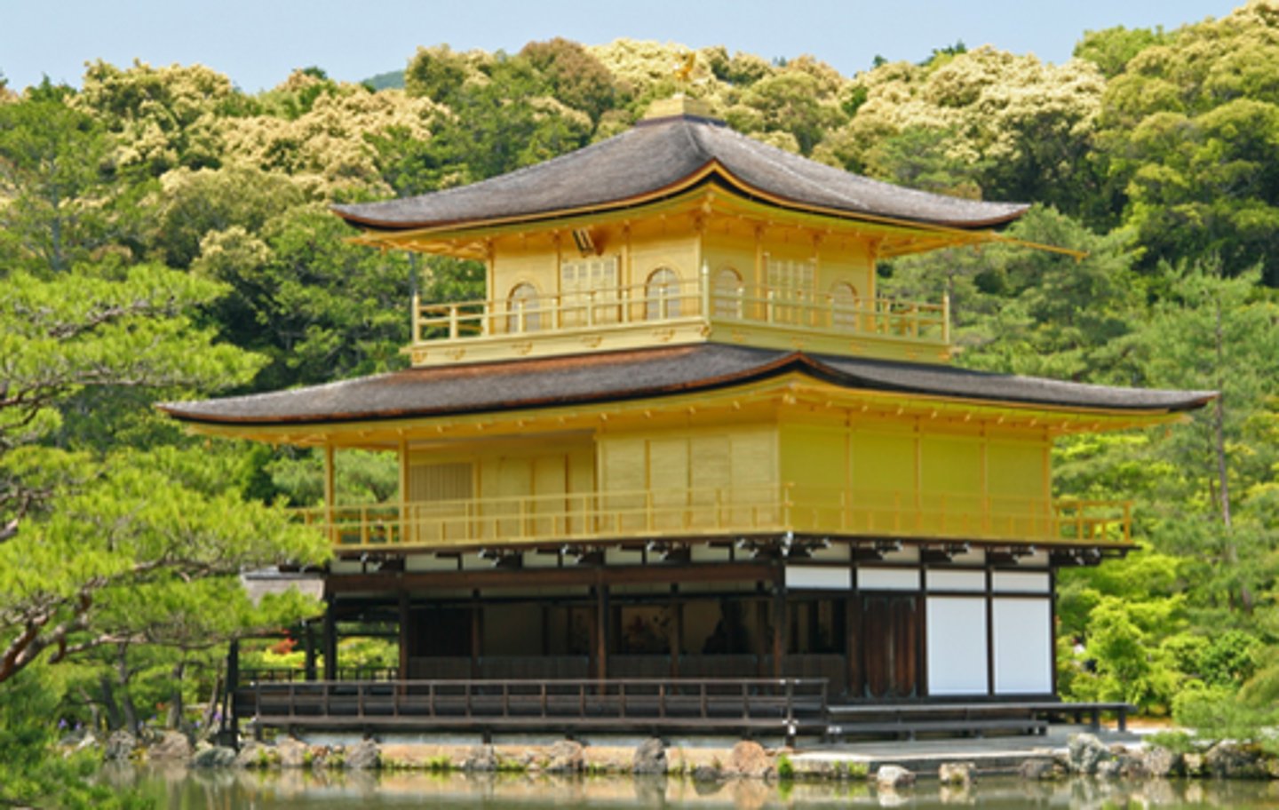 <p>てら</p><p>chùa</p><p>寺にまいる。</p><p>Đi lễ chùa.</p>