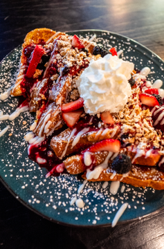 <p>Berry Crunch French Toast</p>