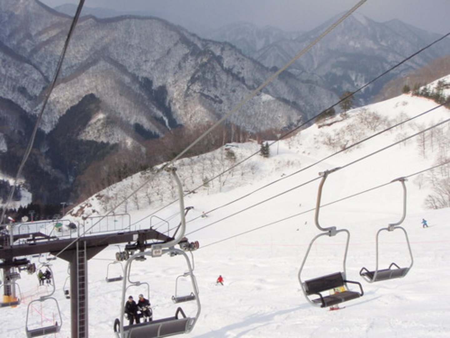 <p>ski resort</p>