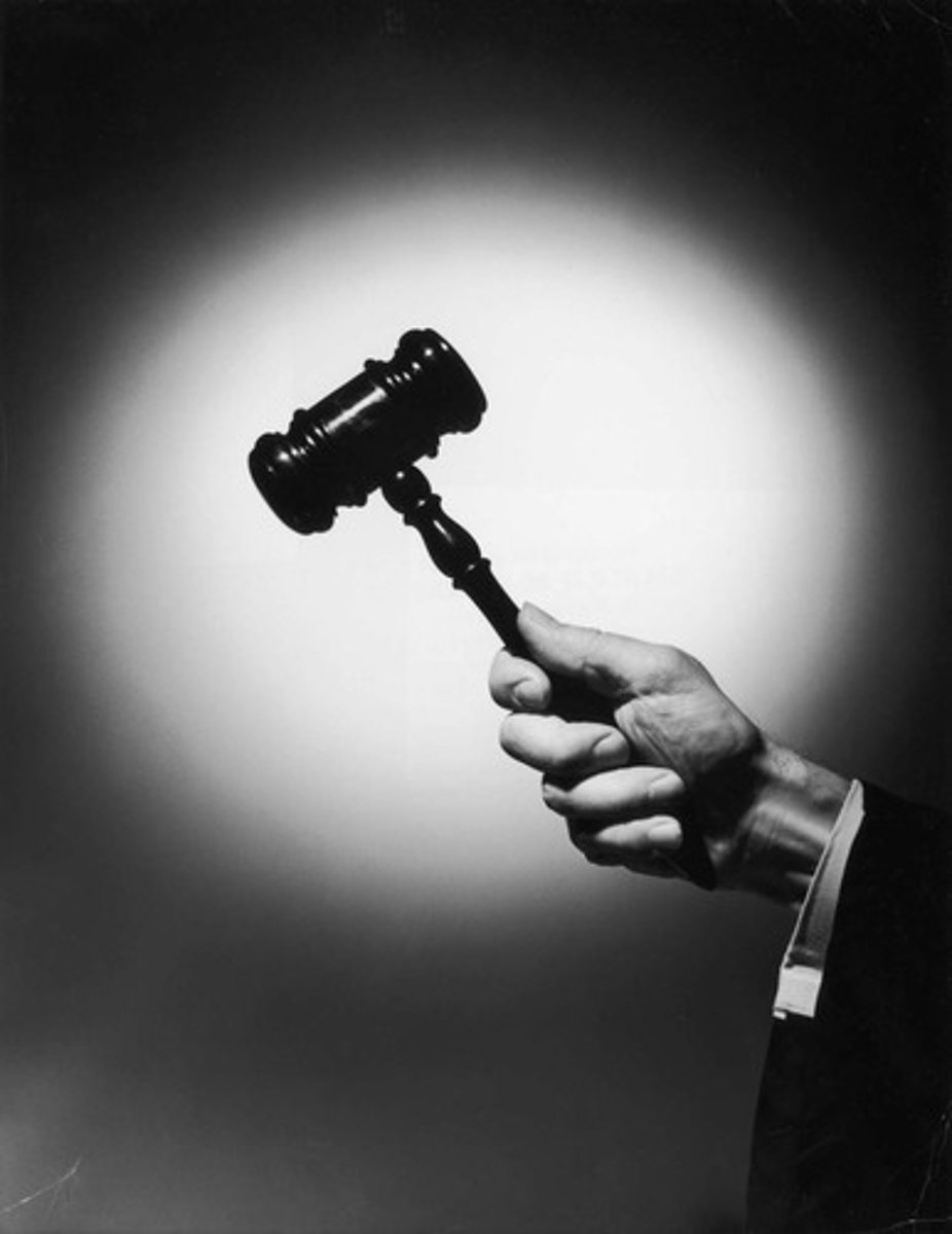 <p>McCulloch v. Maryland was a Supreme Court case established two principles: the government has 'implied powers' under the constitution and states can't tax or interfere with federal institutions.</p>