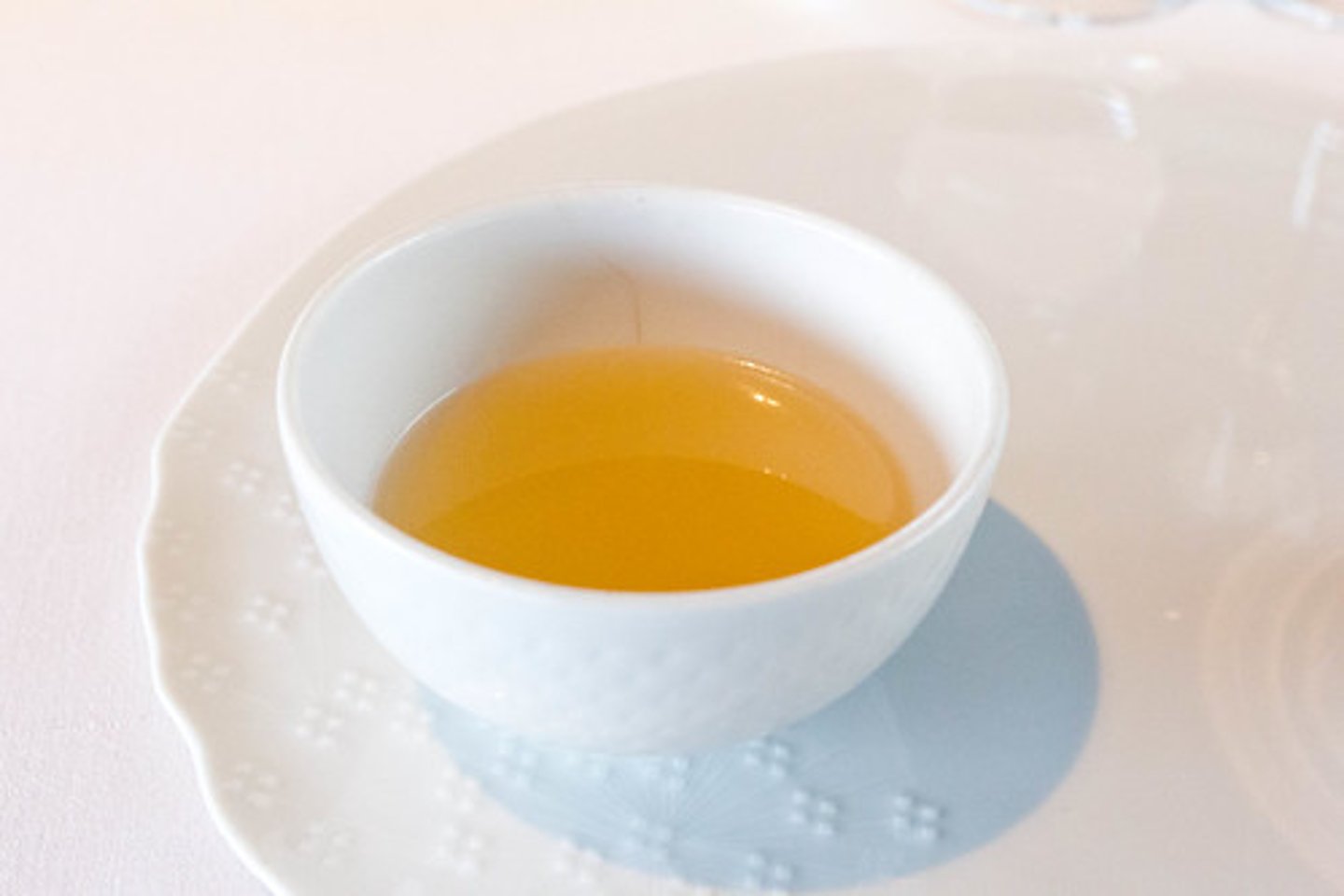 <p>soup, broth</p>