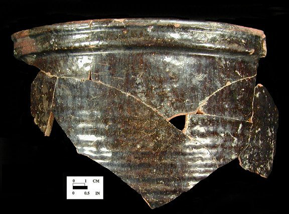 <p>What kind of earthenware vessel is this?</p>