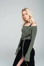 <p>sleeve | mango | hose</p>