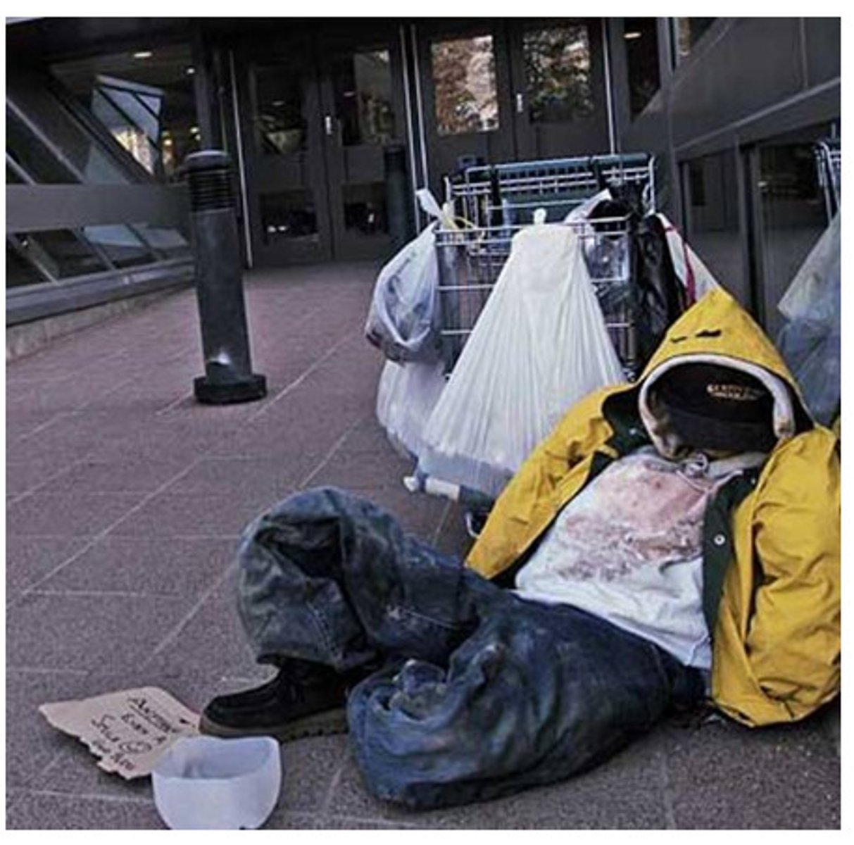 <p>(n.) the lowest point</p><p>S: rock bottom</p><p>A: apex, pinnacle, zenith</p>